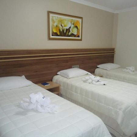 גוארפואבה Hotel Dom Baroni מראה חיצוני תמונה